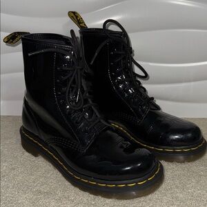 🖤 Dr. Martens Women's 1460 W Patent Leather Fashion Boot Size 7 🖤